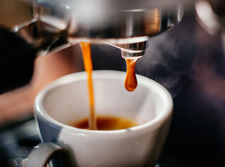 10 популярных кофейных напитков: польза, вред и калорийность