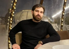 Четырехлетний сын цыганского певца Атоса Белявского случайно выстрелил себе в лоб из пистолета