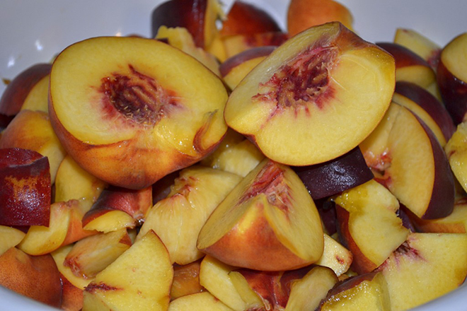 Варенье из персиков и яблок