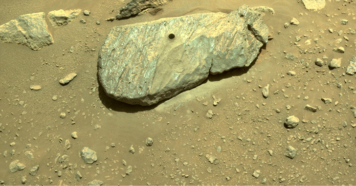 Марсоход Perseverance взял первый образец марсианской породы