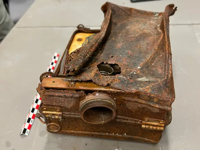 Путешествие «Ланчбокса»: как старинный фотоаппарат проделал путь в 22 км по канадской Арктике