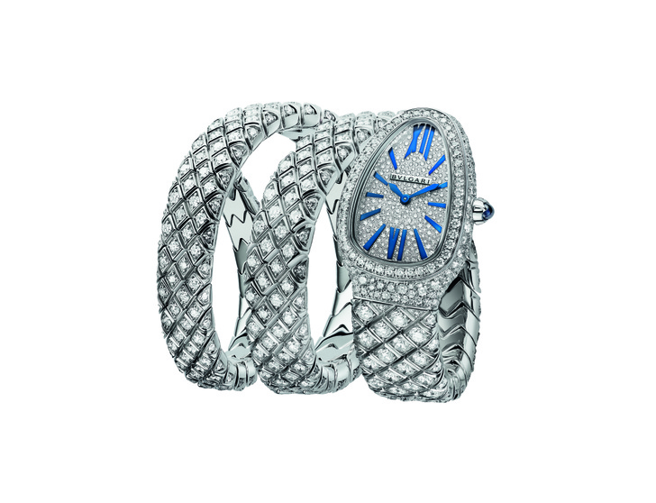 Фото №1 - Sparkling winter: часы Bvlgari с циферблатом и браслетом, утопающими в бриллиантах