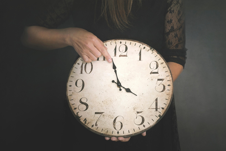 Почему останавливаются часы, когда человек умирает — мистический феномен или дело физики