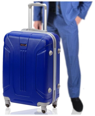 Большой дорожный чемодан для долгих путешествий