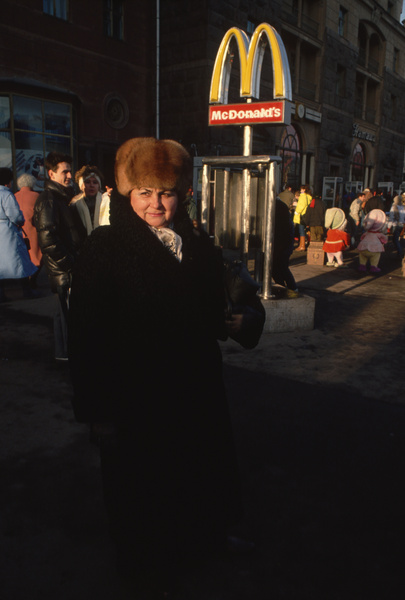 Конец эпохи Бик Мака: 20 ностальгических фото «Макдональдса», который закрывает рестораны в России