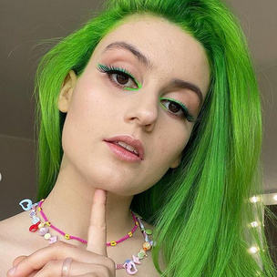 Лиана из Dream Team рассказала, почему покрасила волосы в зеленый 💚