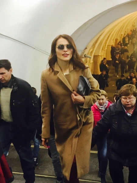 Сати Казанова выходит из московского метро | Источник: Из личного архива Сати Казановой
