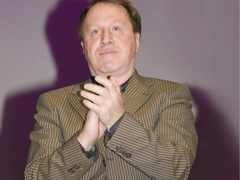 Владимир Стеклов раскаялся за измену жене с Александрой Захаровой