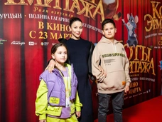 Беременная Брутян нянчится с детьми Прилучного, пока тот зарабатывает деньги: премьера «Котов Эрмитажа»