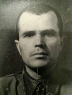 Анисимов Григорий Степанович, 1904 года рождения, уроженец деревни Бубново Горьковской области. Пропал без вести под Сталинградом