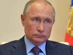 Владимир Путин подписал закон о переносе даты окончания Второй мировой войны