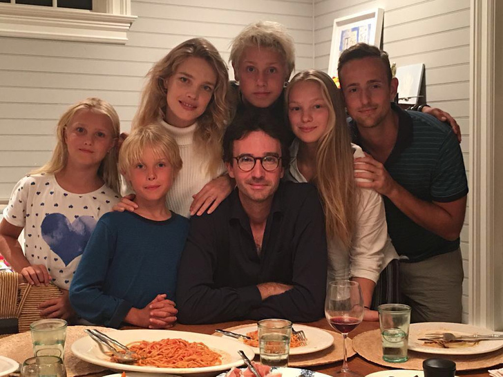 Наталья Водянова поделилась трогательным семейным фото