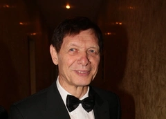 Сын Эдуарда Хиля рассказал о романе отца с Людмилой Сенчиной