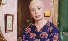 Под ноль: невестка Татьяны Васильевой показала, как сын бреет актрису налысо
