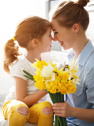 Фото №2 - Празднуем День матери: 5 идей подарков для вашей мамы
