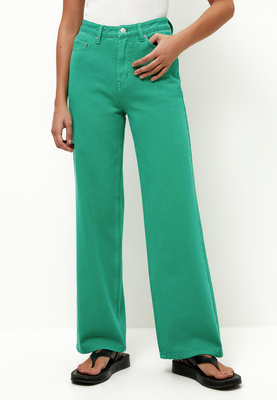 Зеленые брюки 