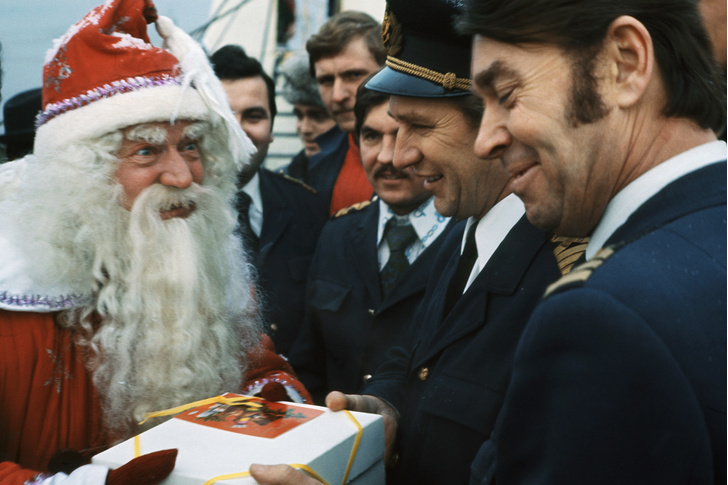 Какими были новогодние подарки в СССР (много фото)