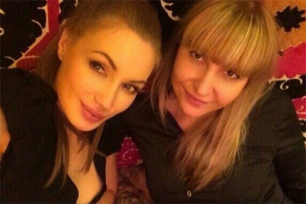 Евгения Феофилактова и ее сестра Наталья очень близки