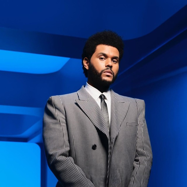 Фото №1 - Пиджак в клетку как у The Weeknd — вещь, которая должна быть в гардеробе у каждого