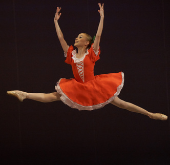 В больницу отвезли живой: стала известна причина смерти 20-летней балерины