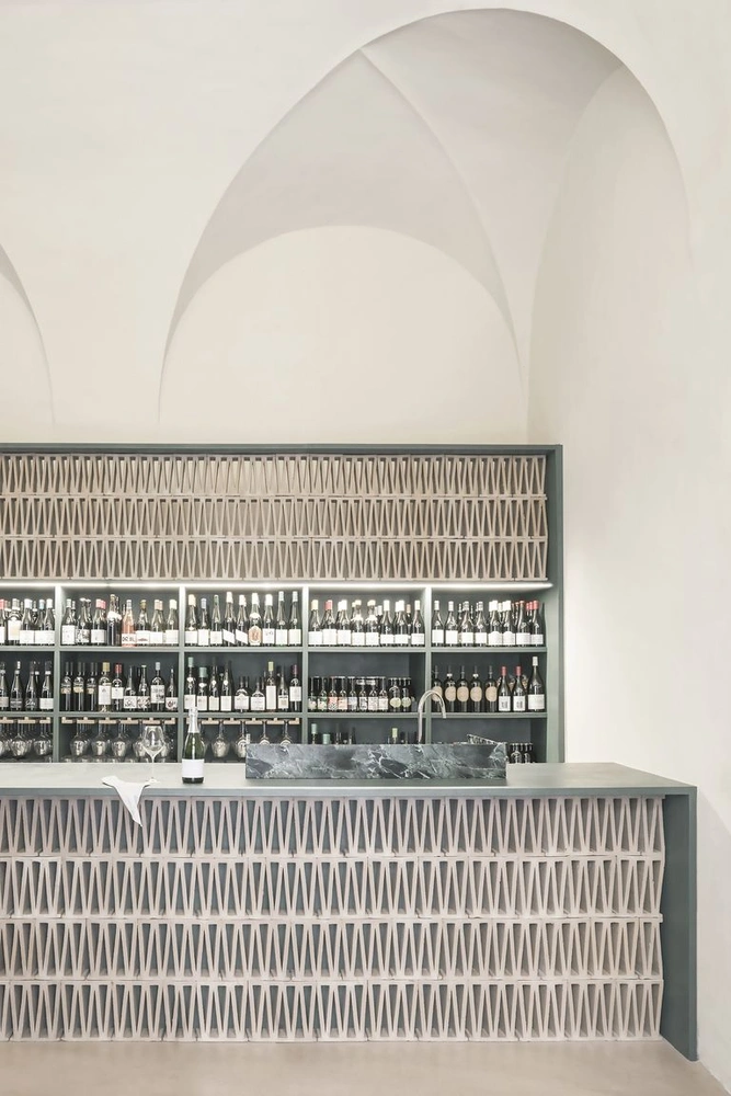 Винный бар-бутик в особняке XVI века | Источник: Лоренцо Зандри