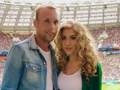 Экспертиза подтвердила, что Денис Глушаков избивал жену