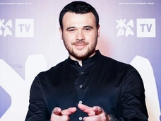 Эмин Агаларов: «Езжу с сыном за Элджеем по всему миру»
