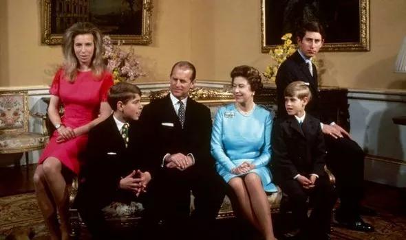 Королева с детьми, фото, принц Эдвард