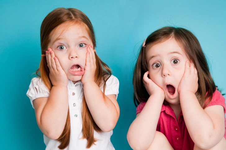 как помочь ребенку общаться со сверстниками | Источник: ideabug/Getty Images/iStockphoto