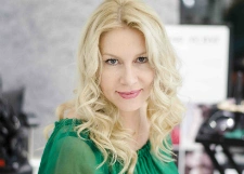 Екатерина Одинцова и Яна Лапутина сделали укладки