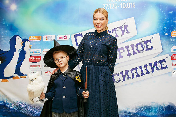 Мария Киселева с успехом показала премьеру новогоднего шоу на воде