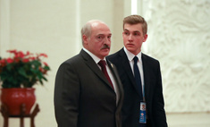 Совсем повзрослел: Коля Лукашенко разбил сердца поклонниц пикантной надписью на кепке