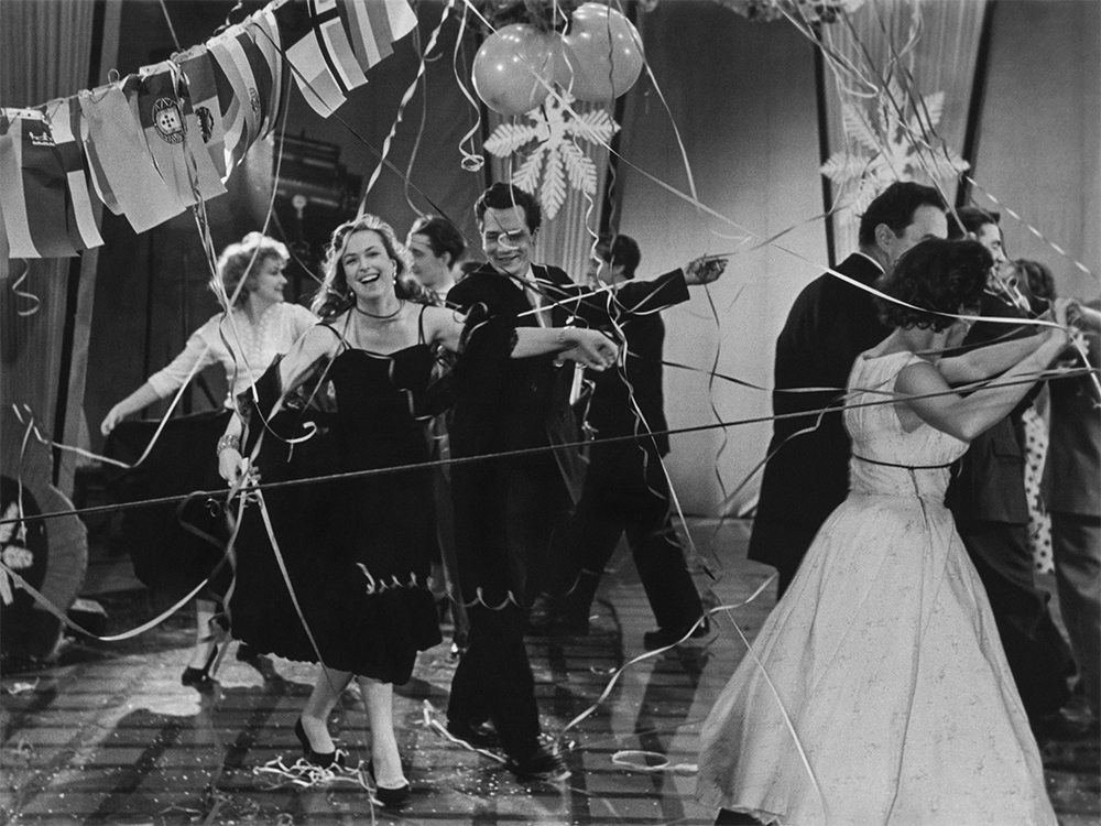 Владимир Степанов. Клара Лучко (съёмки Голубого Огонька. Москва), 1963. © Галерея Люмьер | mcmaison.ru