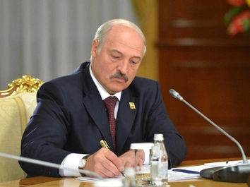 «Умирать я не собираюсь»: Лукашенко отреагировал на слухи о смертельном недуге