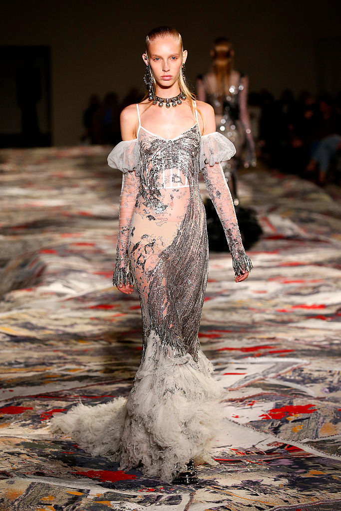 Что нужно знать о Саре Бертон — креативном директоре Alexander McQueen