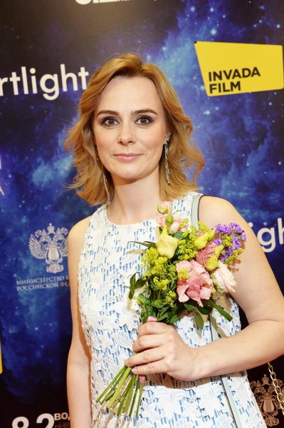 Алла Юганова | www.starhit.ru