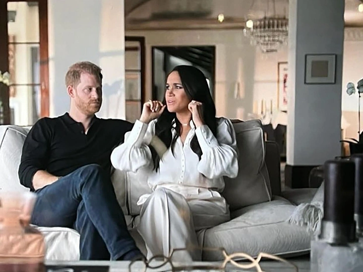 Кадр из сериала Harry & Meghan