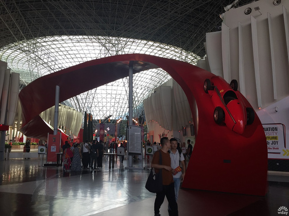 Парк Ferrari World Abu Dhabi
