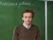 Дорогое лечение сына с ДЦП и аутизмом, ипотека. Как Евгений Кулаков 15 лет зарабатывает деньги в «Следе»