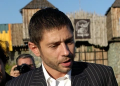 Валерий Николаев набрал вес, поседел и отпустил бороду