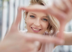 8 причин улыбаться еще чаще