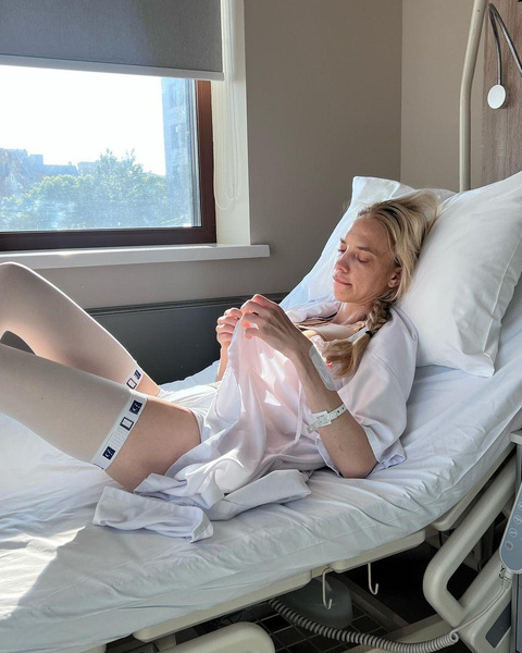 После операции по удалению опухоли Надежда Сысоева снова оказалась в больнице: «Бессонные ночи»