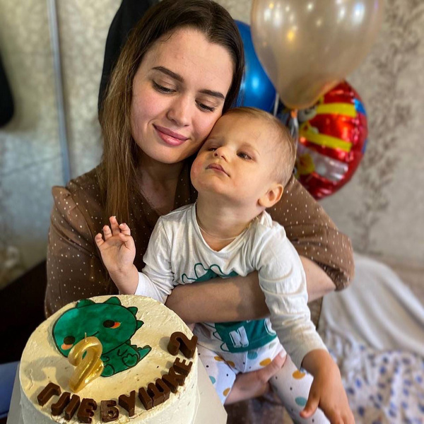 Блогер Татьяна Шишова, воспитывающая первого в России ребенка с редким недугом, ждет дочку