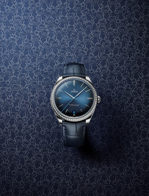 Фото №1 - Omega показали две часовые новинки, и обе — особенные