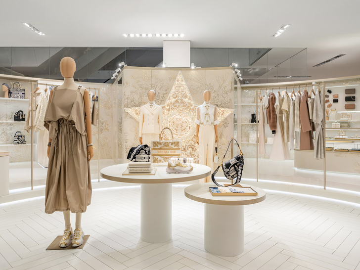 В Москве открылся pop-up бутик Dior