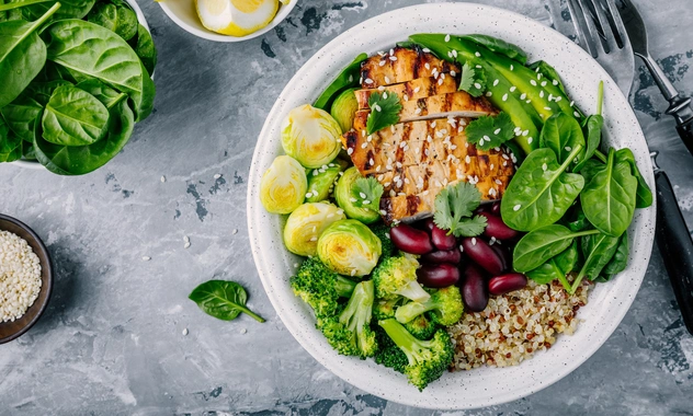 Дорого и невкусно: 5 популярных мифов о правильном питании, в которые давно пора перестать верить