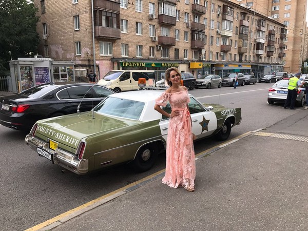 В клипе Анны Калашниковой можно будет увидеть редкие автомобили