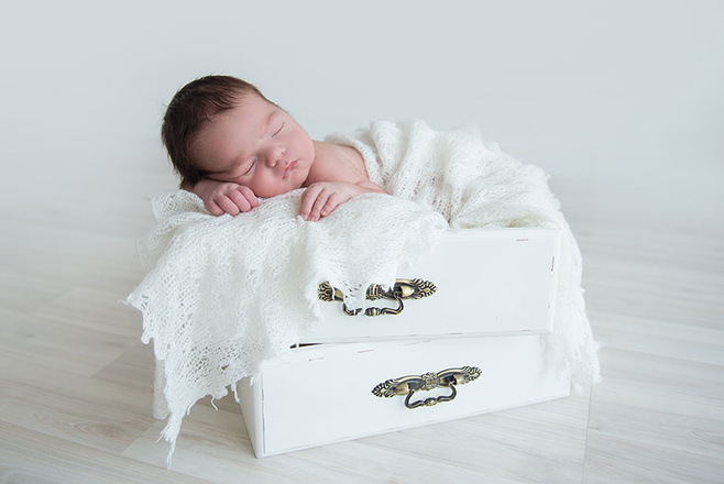 3 причины провести фотосессию новорожденного дома