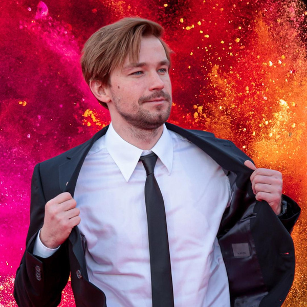 Звезда сериала «Полицейский с Рублевки» Александр Петров женился? | theGirl