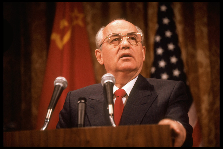 Закончил холодную войну и развалил СССР: с чем вошел в историю Михаил Горбачев